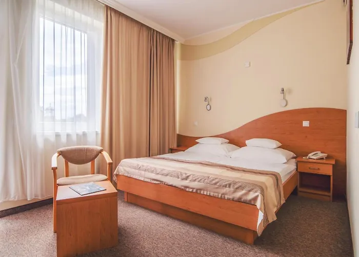 Hotel Granada Conference, Wellness And Sport 4*